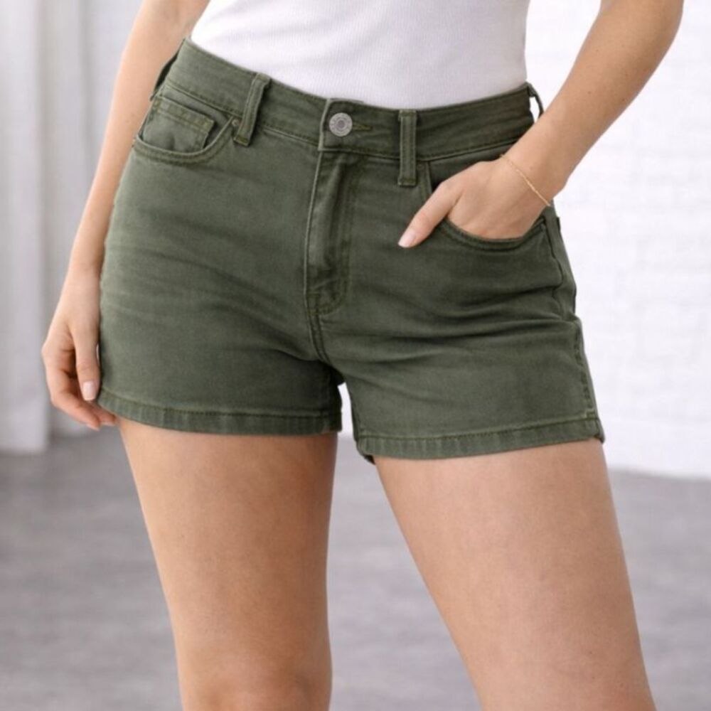 American Eagle Outfitters Short Shorts Green 0